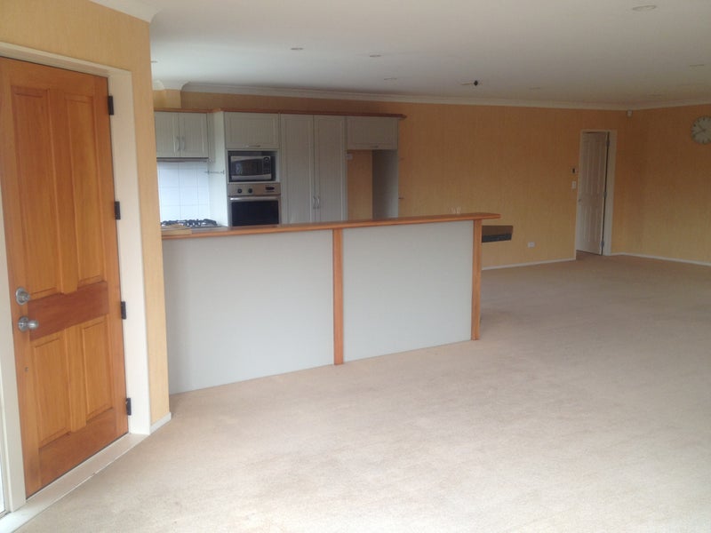 8 Grasmere Court, Huntington, Hamilton - Carousel 26
