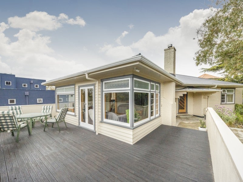 2 Karina Terrace, Roslyn, Palmerston North - Carousel 1