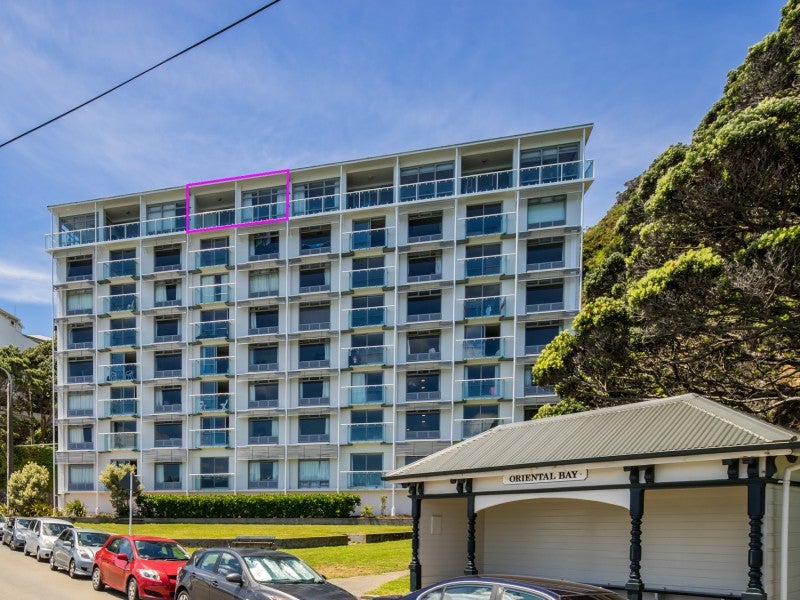 31/370 Oriental Parade, Oriental Bay, Wellington - Carousel 12