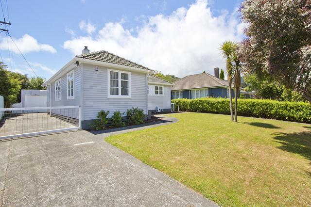 124 Hewer Crescent, Naenae, Lower Hutt - Carousel 1