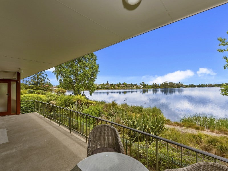 130 Pembroke Street, Hamilton Lake, Hamilton - Carousel 1