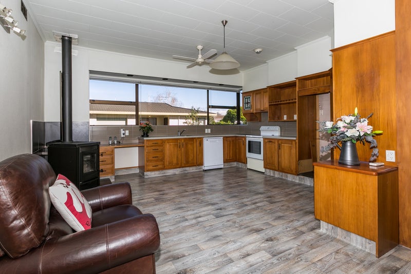 816 Saint Aubyn Street West, Saint Leonards, Hastings - Carousel 2