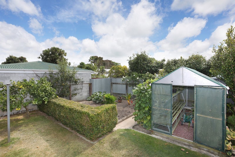 17 Henare Street, West End, Palmerston North - Carousel 19