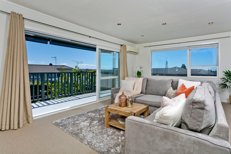 2/36 Exmouth Road, Northcote, Auckland - Carousel 2