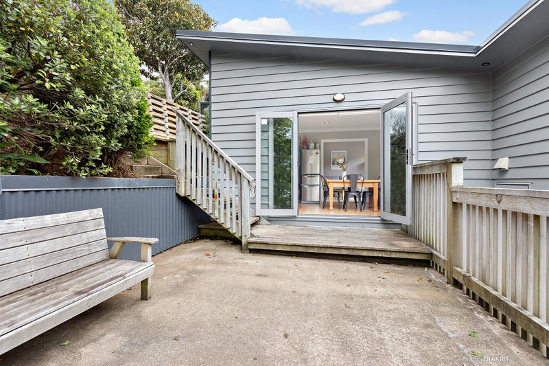 3/17 Blackbridge Road, Wadestown, Wellington - Carousel 2