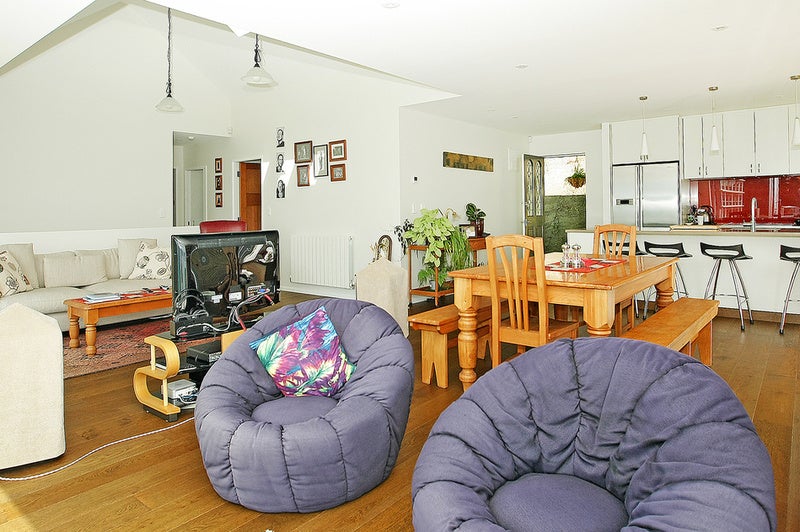 2 Moeller Street, Mount Victoria, Wellington - Carousel 2