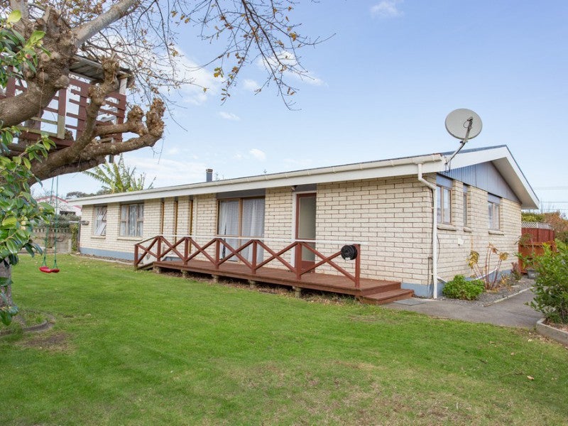 42A Toi Street, Tawhero, Whanganui - Carousel 1