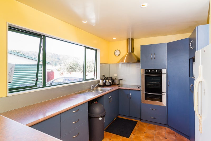 1156 Taita Drive, Taita, Lower Hutt - Carousel 2