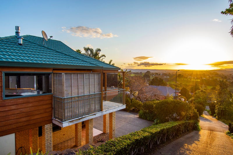 31 Victory Street, Welcome Bay, Tauranga - Carousel 1