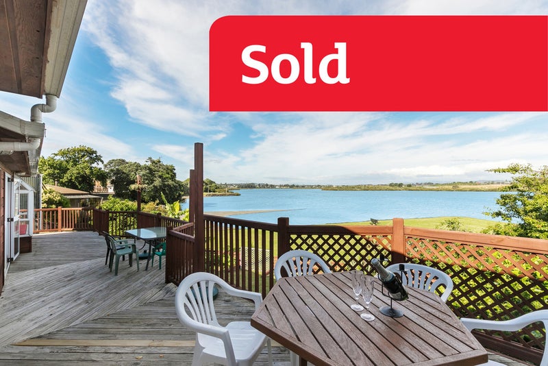 19 Hazards Road, Weymouth, Auckland - Carousel 1