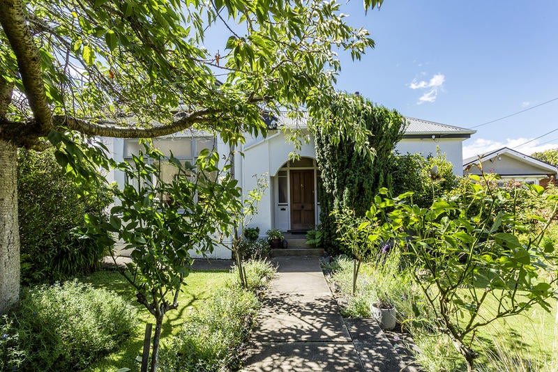 12 Bright Street, Belleknowes, Dunedin - Carousel 2