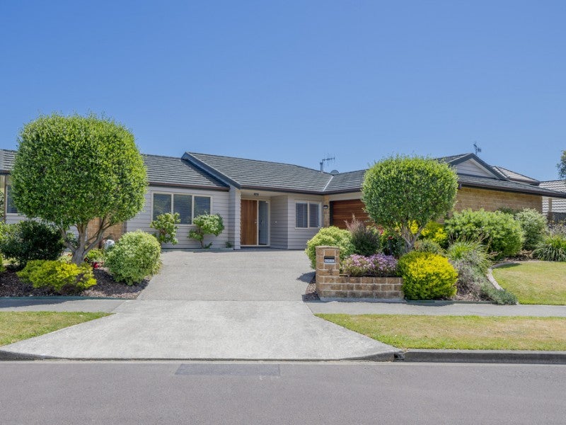 4 Datum Way, Paraparaumu - Carousel 1