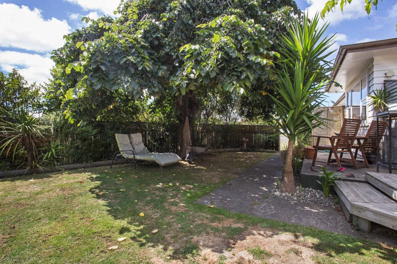 14 Leslie Avenue, Cloverlea, Palmerston North - Carousel 11