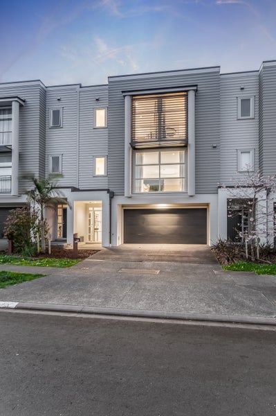 131 Barbarich Drive, Stonefields, Auckland - Carousel 1