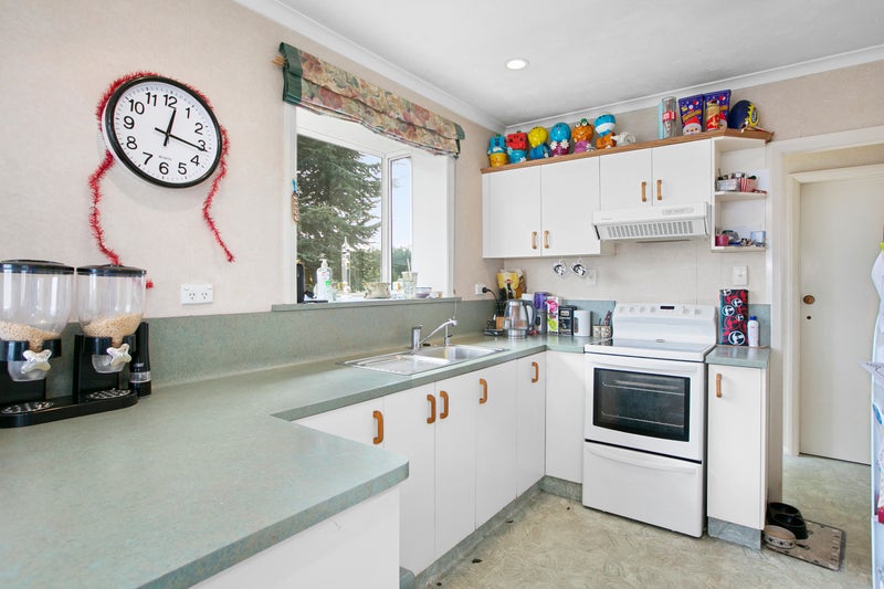 12 Bell Crescent, Concord, Dunedin - Carousel 2