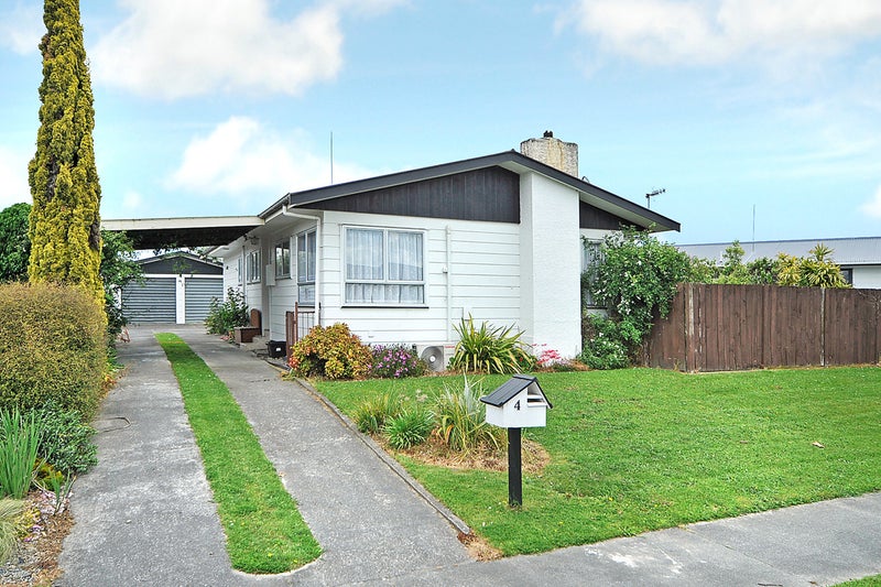 4 Willowstream Grove, Cloverlea, Palmerston North - Carousel 2