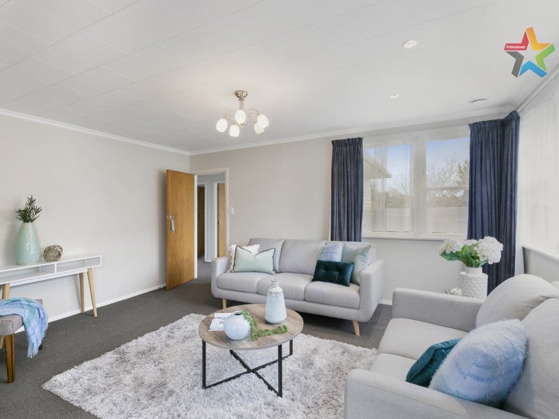 50 Holdsworth Avenue, Trentham, Upper Hutt - Carousel 2
