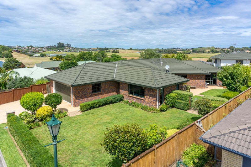 14 Limousin Place, Grandview Heights, Hamilton - Carousel 23