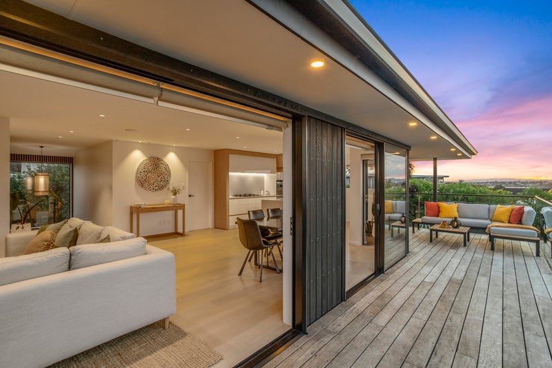 6 Tercel Place, Sunnyhills, Auckland - Carousel 2