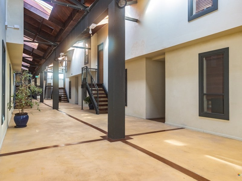 5/220 Thorndon Quay, Pipitea, Wellington - Carousel 12