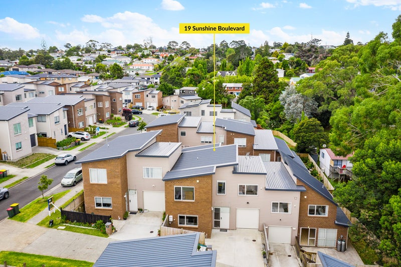 19 Sunshine Boulevard, Sunnyvale, Auckland - Carousel 2