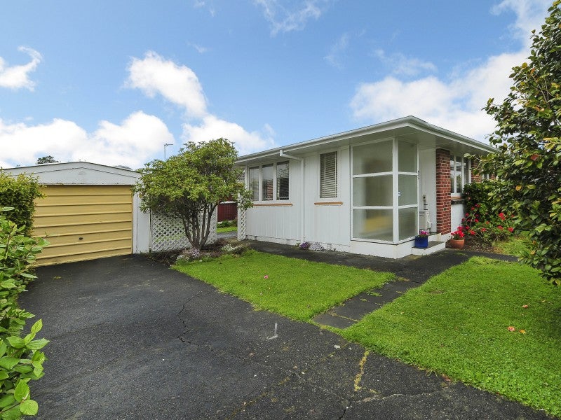 62A Wai-Iti Crescent, Woburn, Lower Hutt - Carousel 1