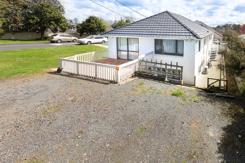 38 Orams Road, Hillpark, Auckland - Carousel 16