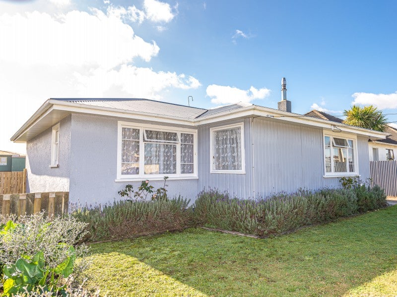 98 Koromiko Road, Gonville, Whanganui - Carousel 1