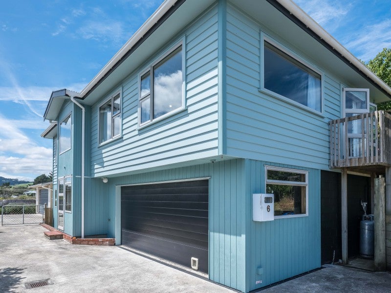 6 Brydon Way, Paparangi, Wellington - Carousel 2