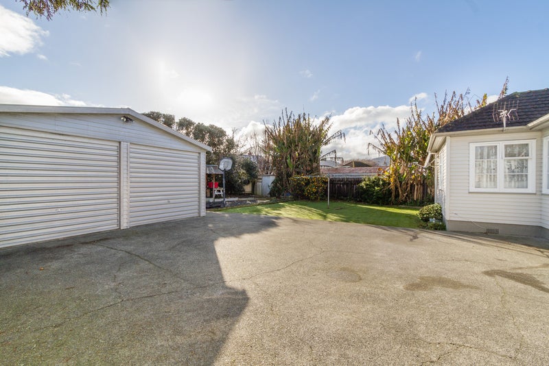 6 Hodgins Grove, Naenae, Lower Hutt - Carousel 20