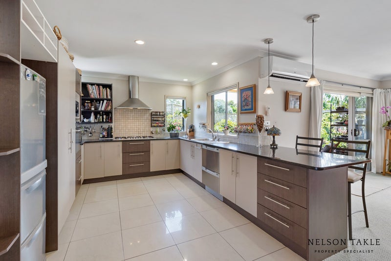 20 Nanleen Rise, Manurewa, Auckland - Carousel 2