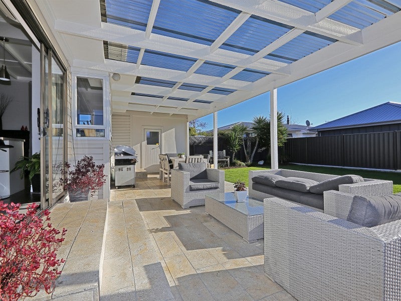 806 Sylvan Road, Parkvale, Hastings - Carousel 1