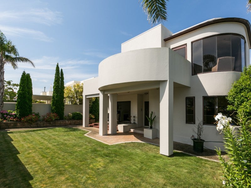 5 Gladstone Road, Bluff Hill, Napier - Carousel 1