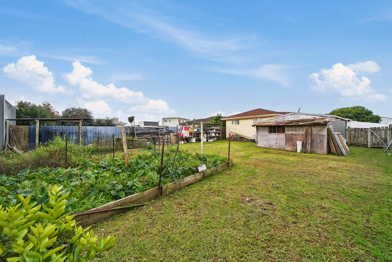 9 Ashmore Place, Favona, Manukau - Carousel 12