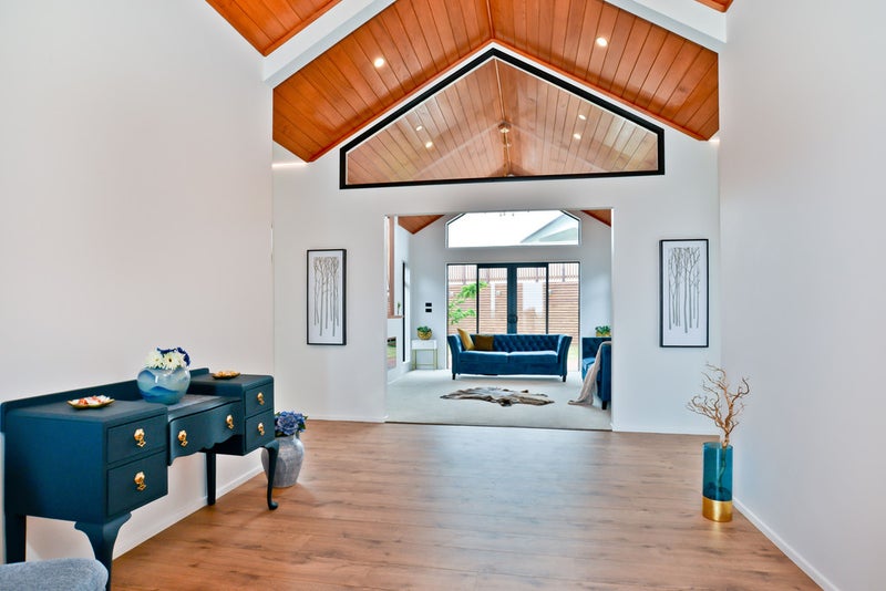 13 Sylvester Crescent, Flagstaff, Hamilton - Carousel 2