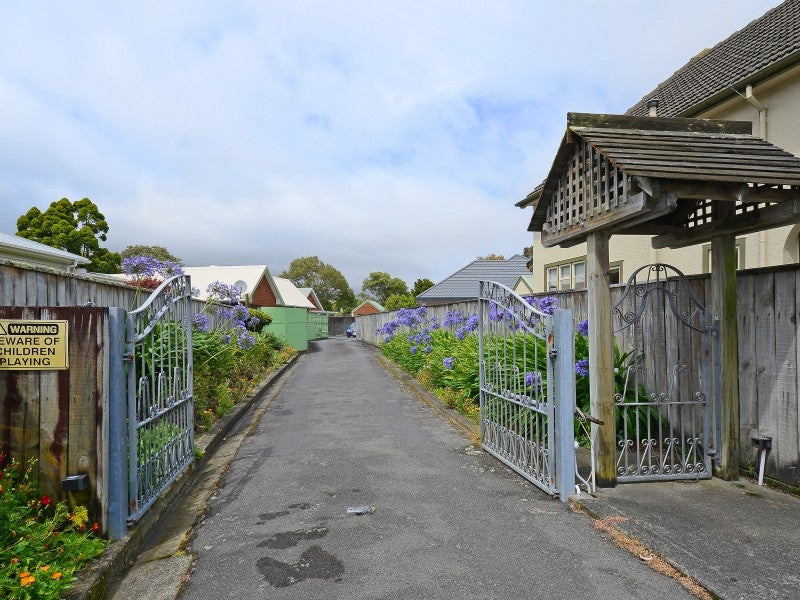 2/570 High Street, Boulcott, Lower Hutt - Carousel 12