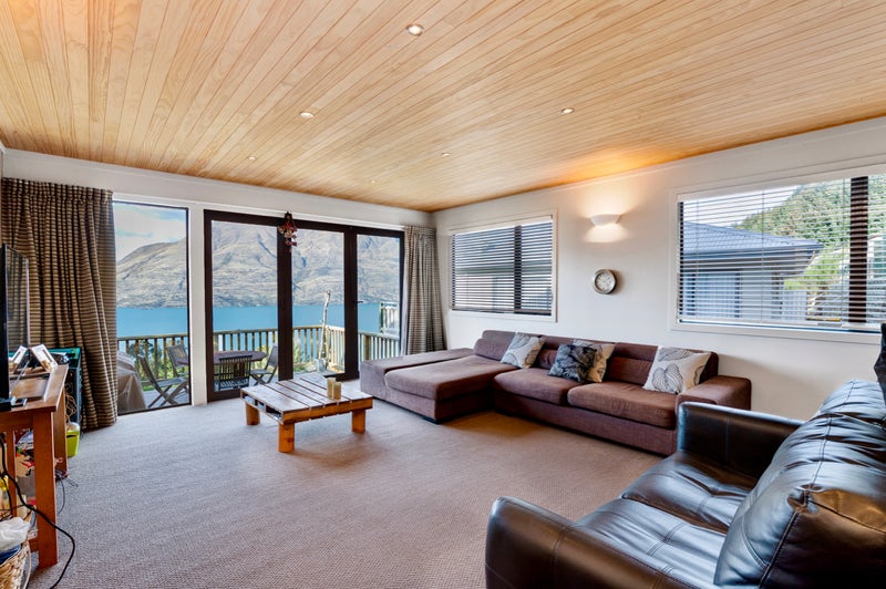 56B Dart Place, Fernhill, Queenstown - Carousel 2