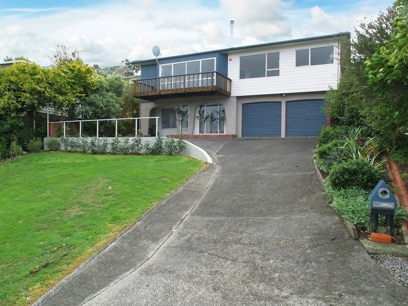 10 Truro Road, Camborne, Porirua - Carousel 2