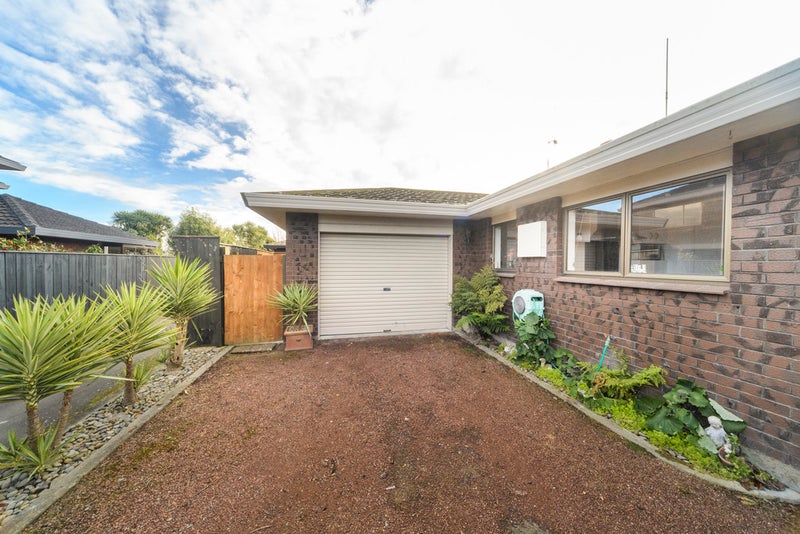 33 Aintree Crescent, Awapuni, Palmerston North - Carousel 18