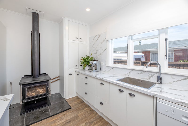 70 Neill Street, Hornby, Christchurch - Carousel 2