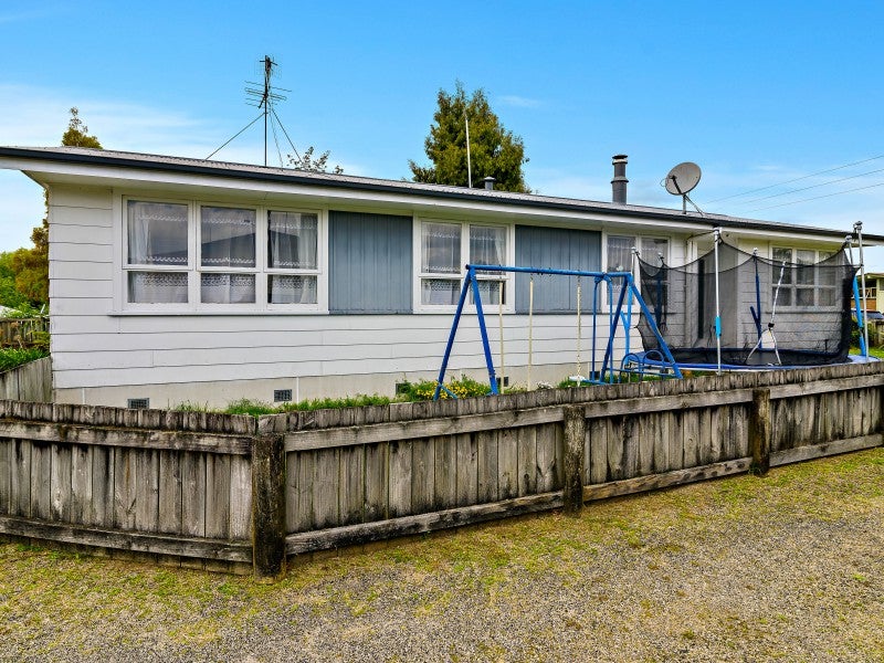 21 Homedale Street, Pukehangi, Rotorua - Carousel 2