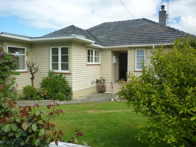 31 Rimu Street, Naenae, Lower Hutt - Carousel 12