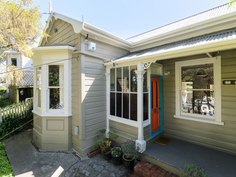 132 Tasman Street, Mount Cook, Wellington - Carousel 2