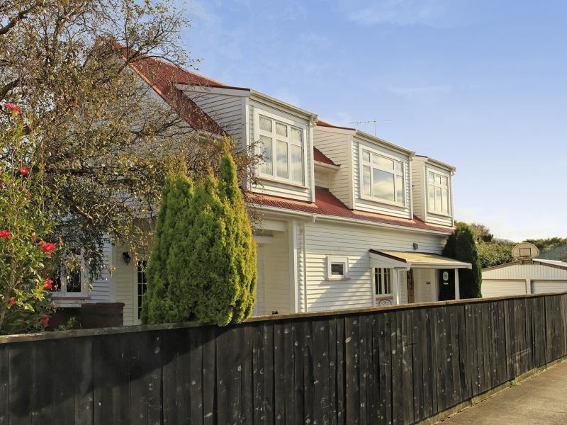 215 Waterloo Road, Hutt Central, Lower Hutt - Carousel 2