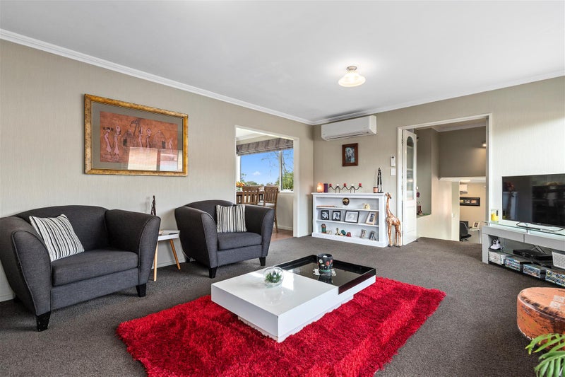 9 Leonard Place, Dinsdale, Hamilton - Carousel 2