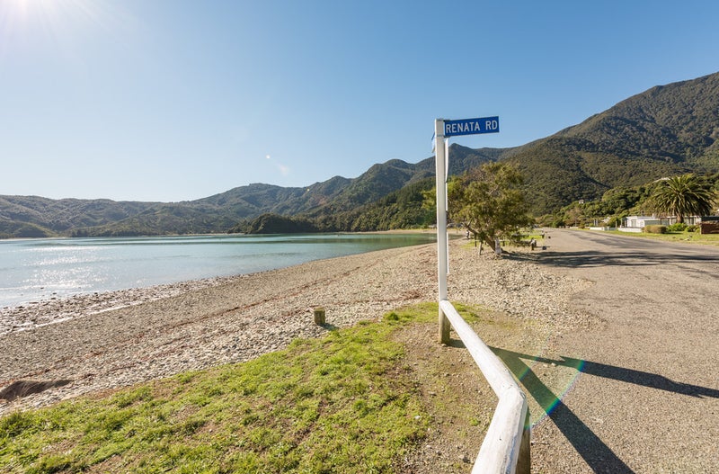 16 Renata Road, Ōkiwi Bay - Carousel 20