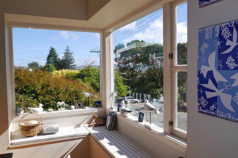 26 Nikau Street, Eastbourne, Lower Hutt - Carousel 1