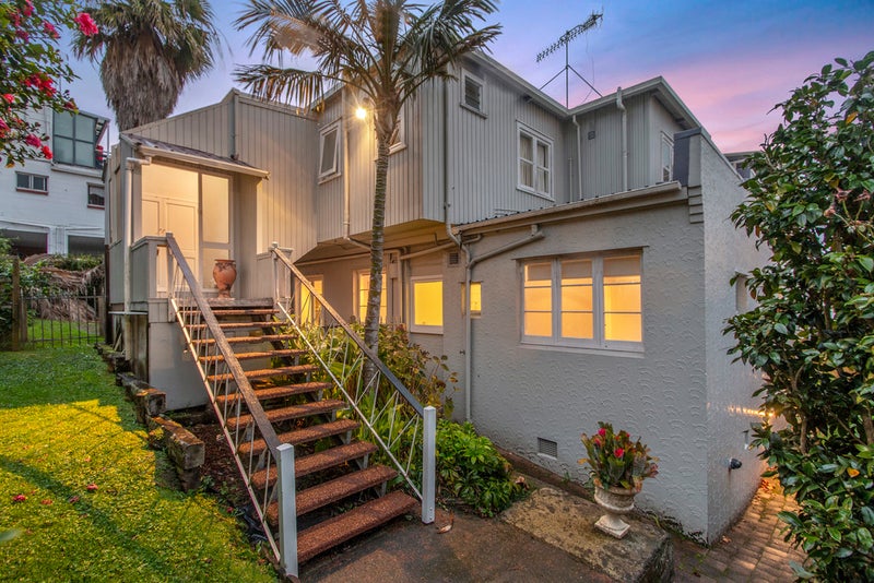 21 Nihill Crescent, Mission Bay, Auckland - Carousel 1