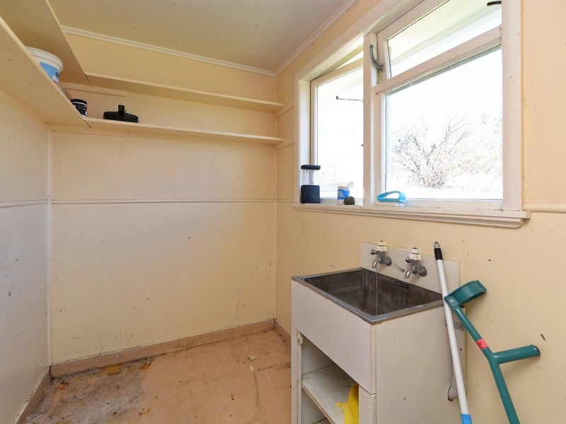 12 Norrie Street, Bader, Hamilton - Carousel 15