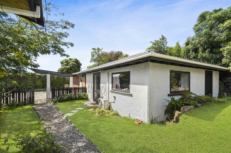 15 Storey Avenue, Forest Lake, Hamilton - Carousel 2